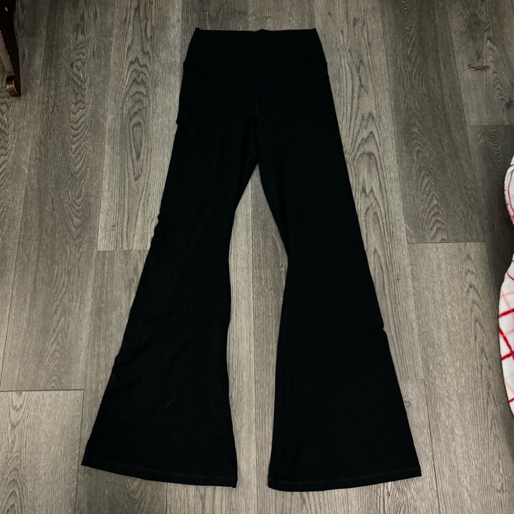 Aerie offline crossover flare leggings